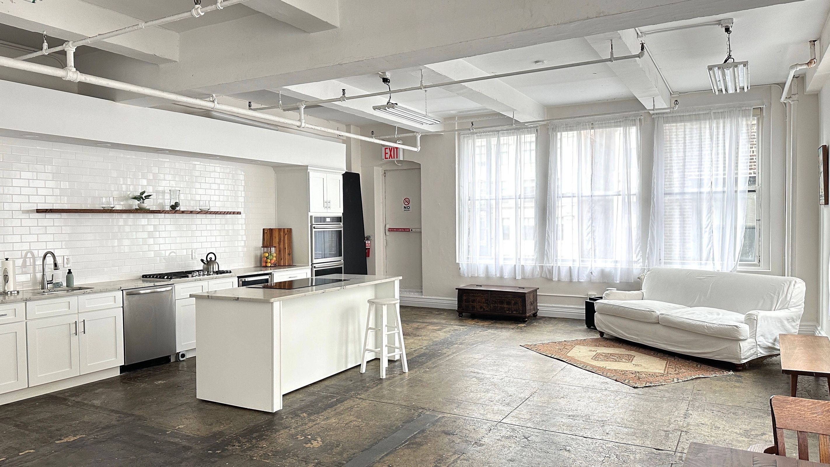Midtown Loft 10th Floor, photo 3 of 17