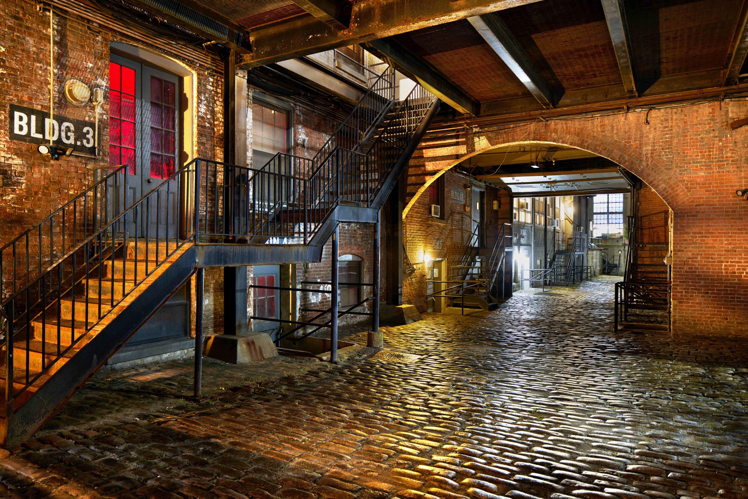 Greenpoint, Brooklyn Warehouse on the Waterfront, photo 4 of 13