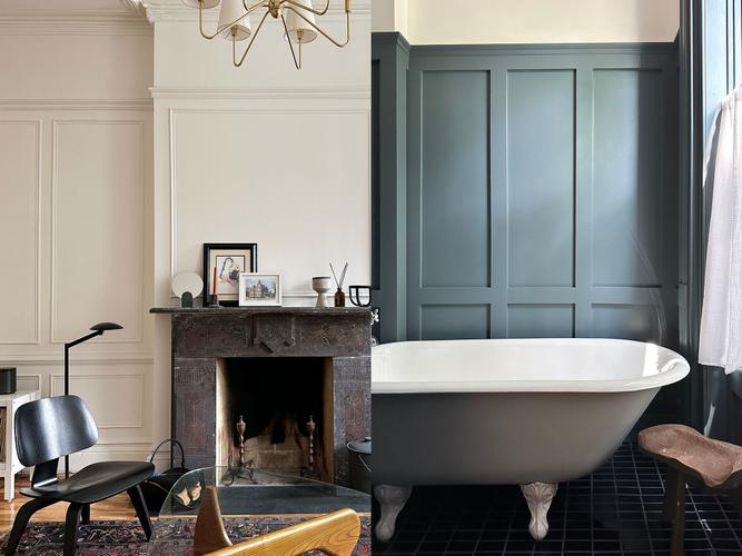Vintage-Modern, Pre-War Brooklyn Brownstone — event space in Stuyvesant Heights