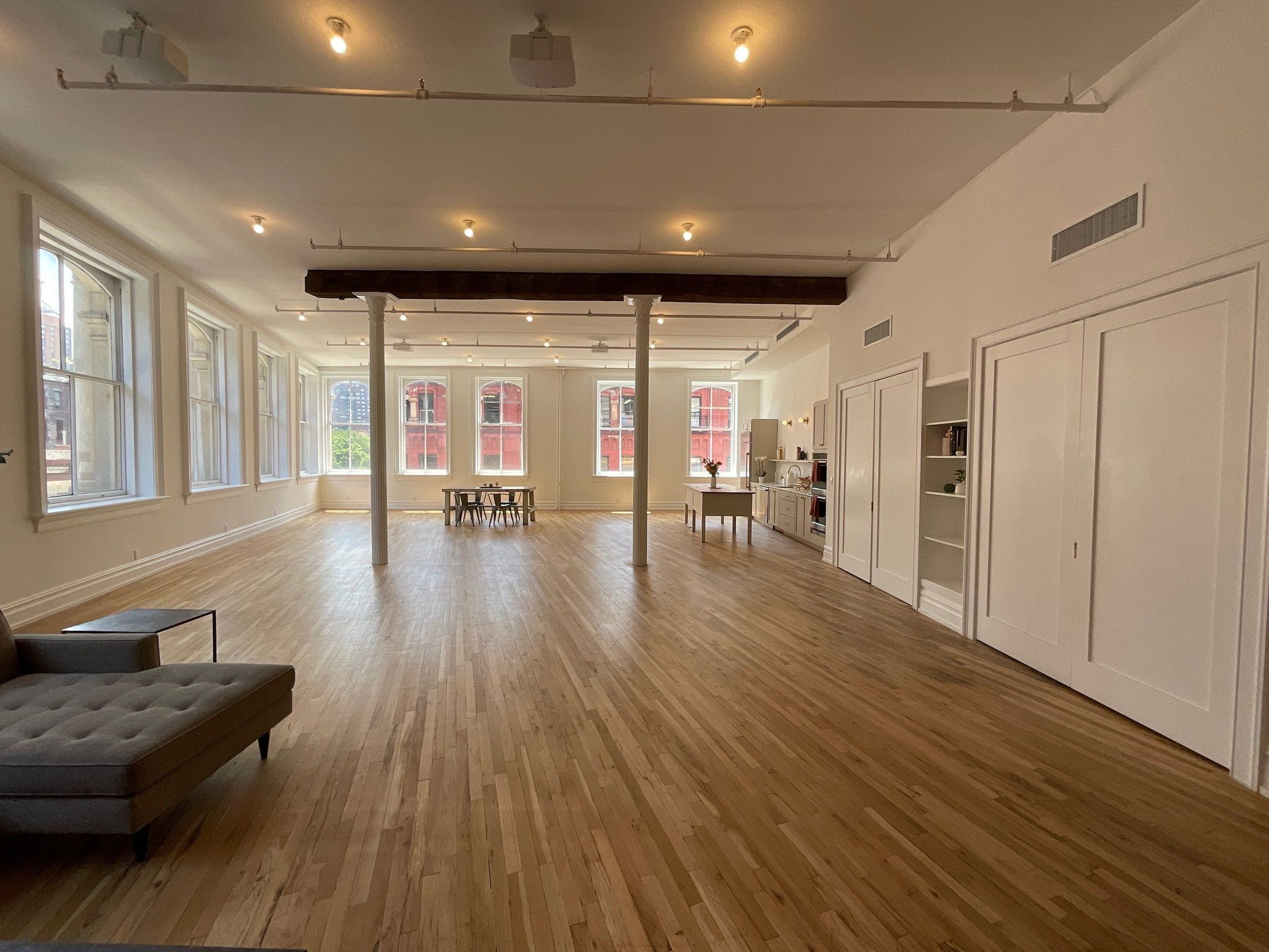 Flatiron Open-Kitchen Loft, photo 5 of 11
