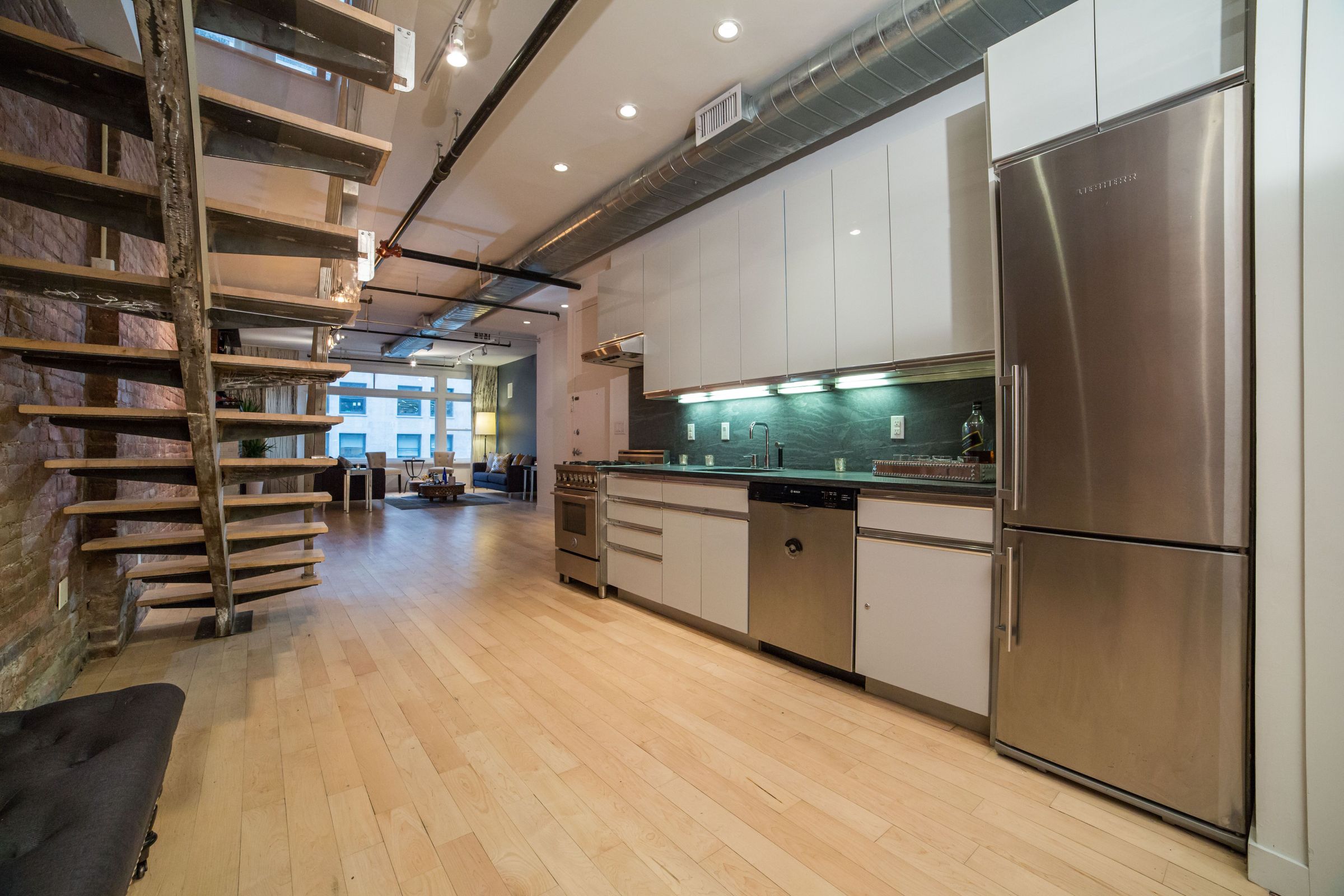 Duplex Penthouse Loft, photo 4 of 6