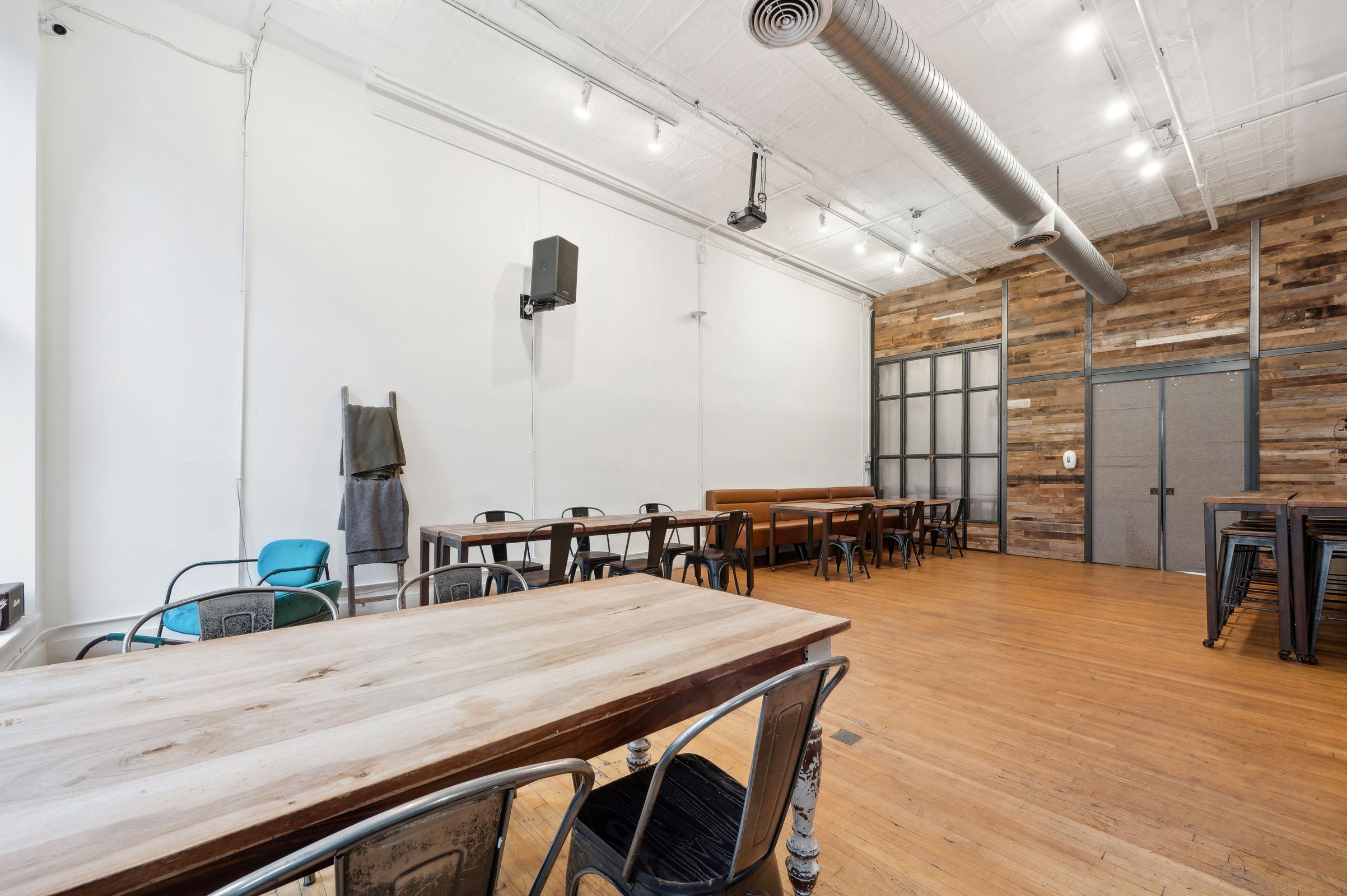 Designer SoHo Loft Space, photo 3 of 24