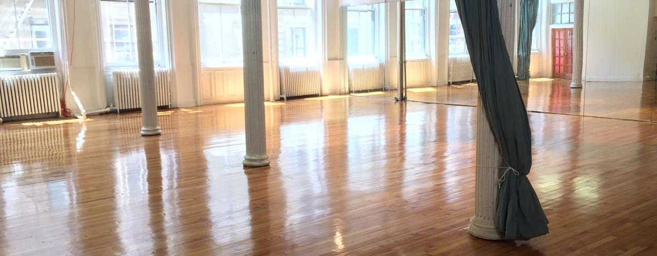 Gorgeous  Classic Soho Loft studio - Bright /Spacious / High Ceilings — event space in SoHo