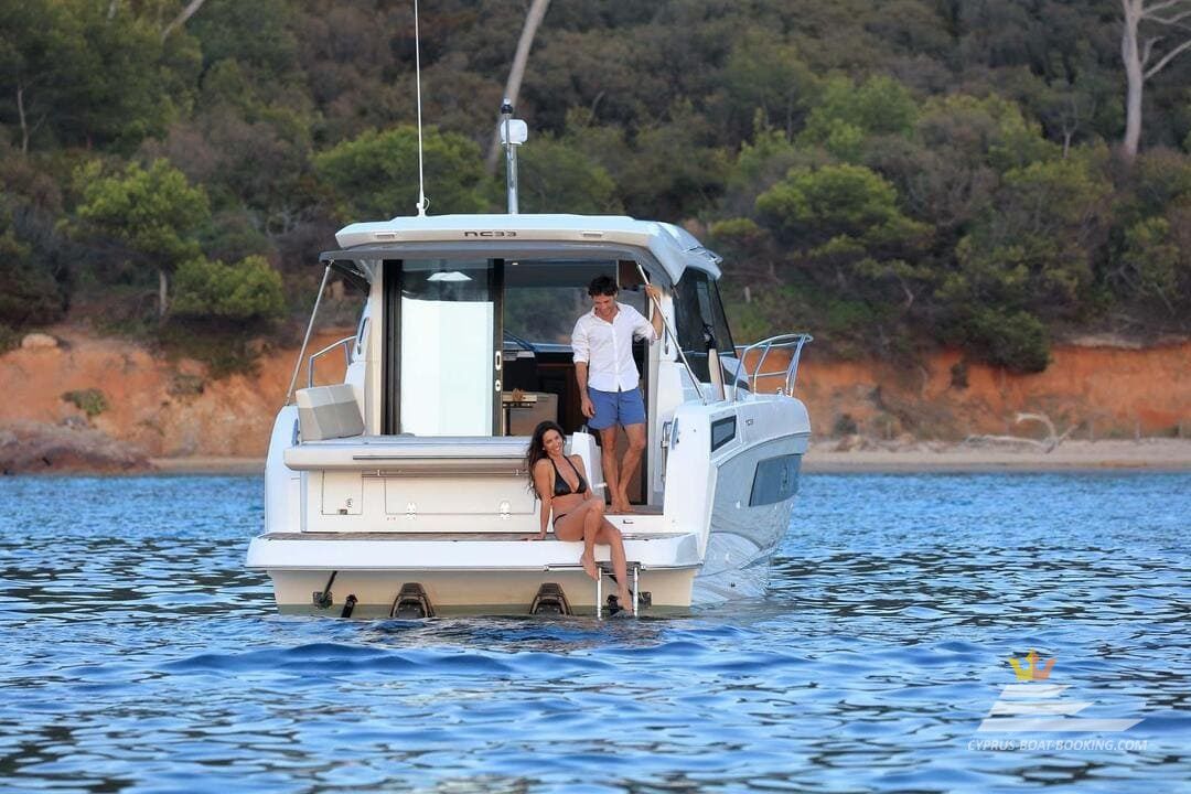 The "Self Made" 35' Yacht, photo 3 of 3