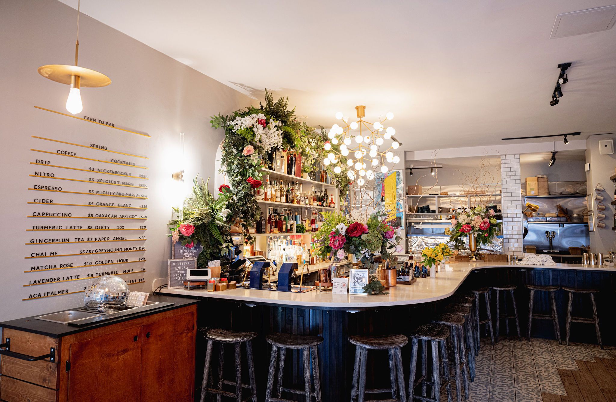 Charming Upper East Side Cocktail Café & Event Venue | Private Parties, Corporate Events, Photo Shoots & Film Productions, photo 4 of 18