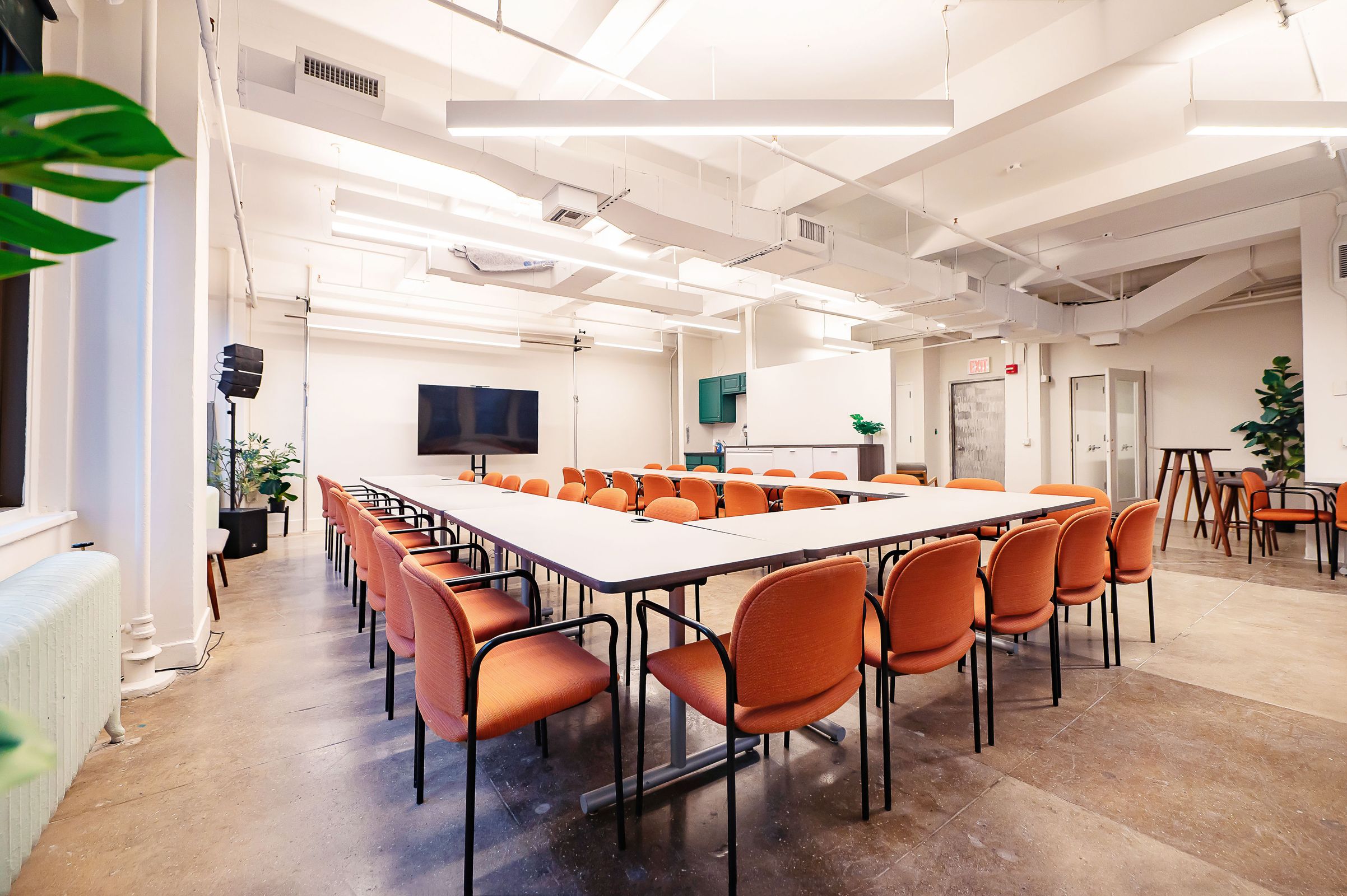 Fantastic Midtown Art Studio with skyline views, Studio 1401 — event space in Garment District