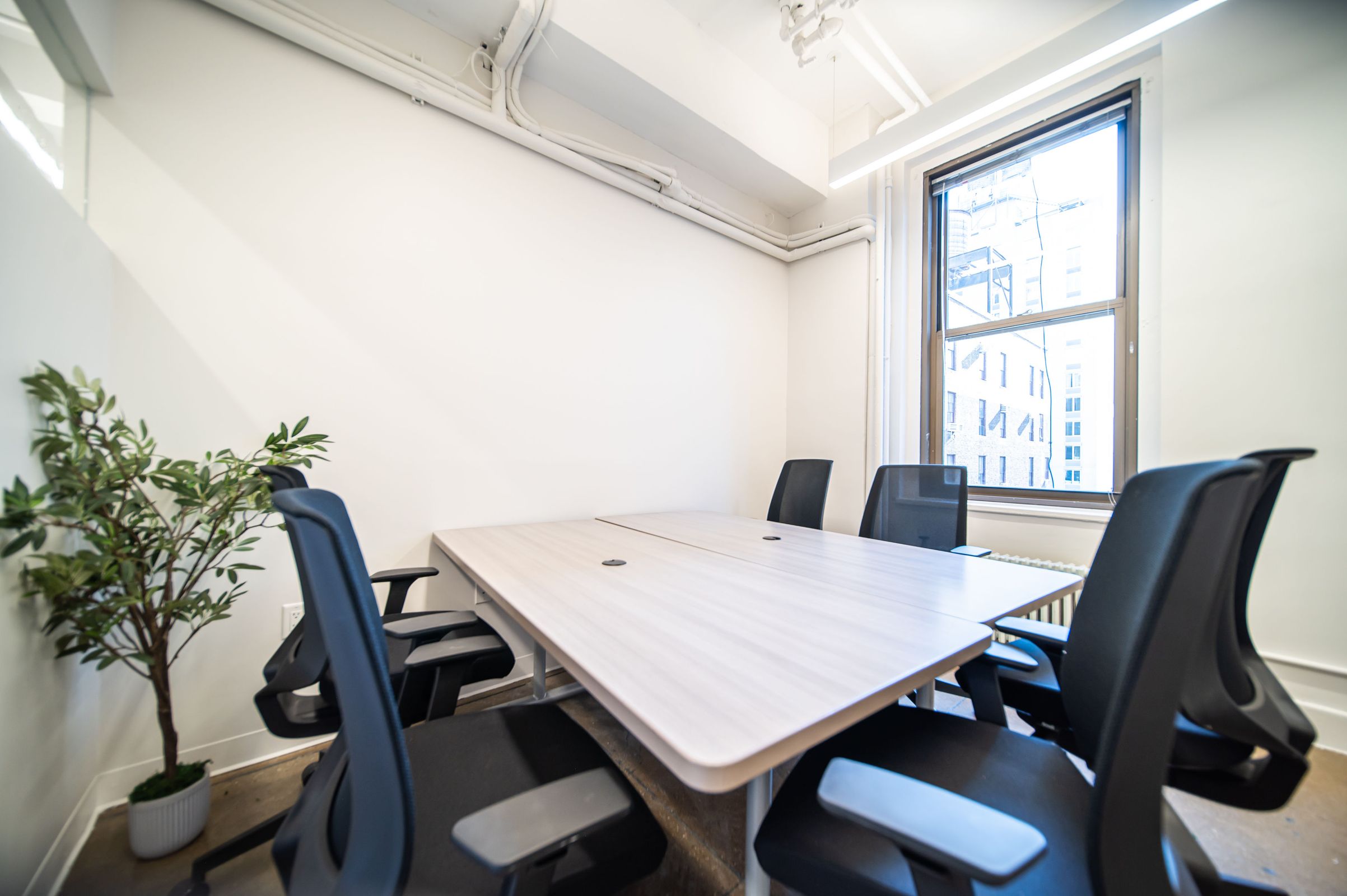 Private Office for small meetings, Midtown West Suite 1403 A, photo 3 of 7