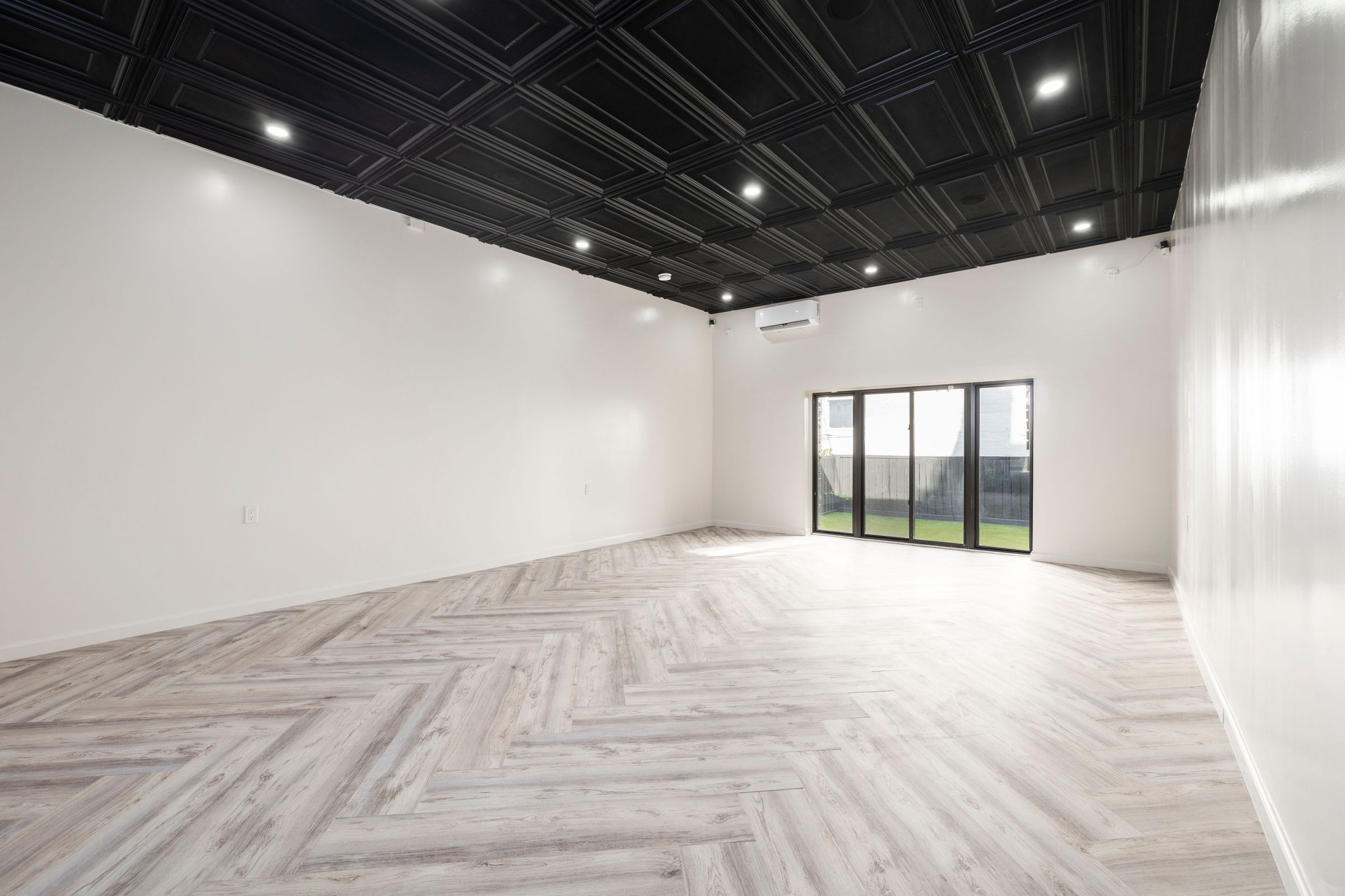 Pardòn Event and Performance Venue, photo 4 of 6