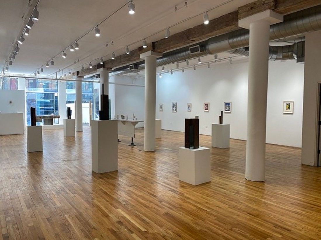 Sunny and Spacious Downtown Art Gallery, photo 3 of 8