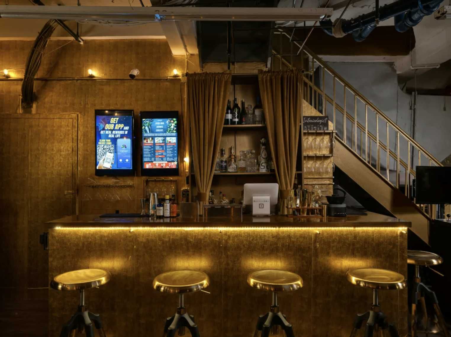 Swanky Speakeasy Bar & Lounge, photo 3 of 5