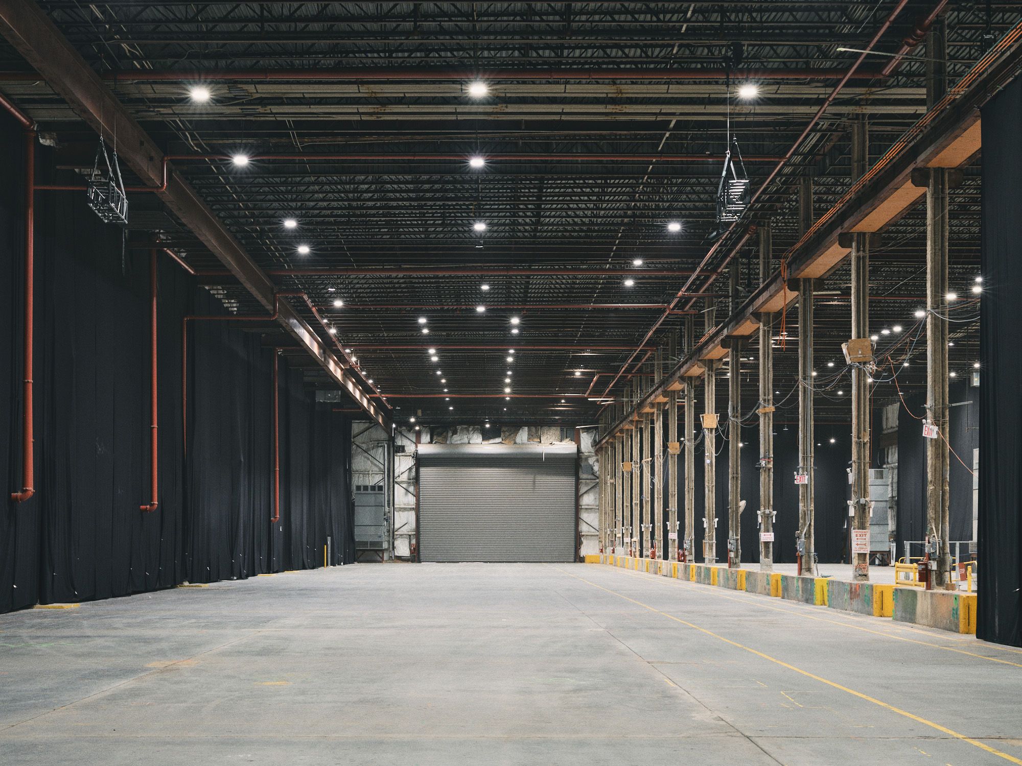 105,000 sqft flexible venue in the heart of Brooklyn with high ceilings, city sky line backdrop and the ability to arrive by river — event space in Brooklyn Navy Yard