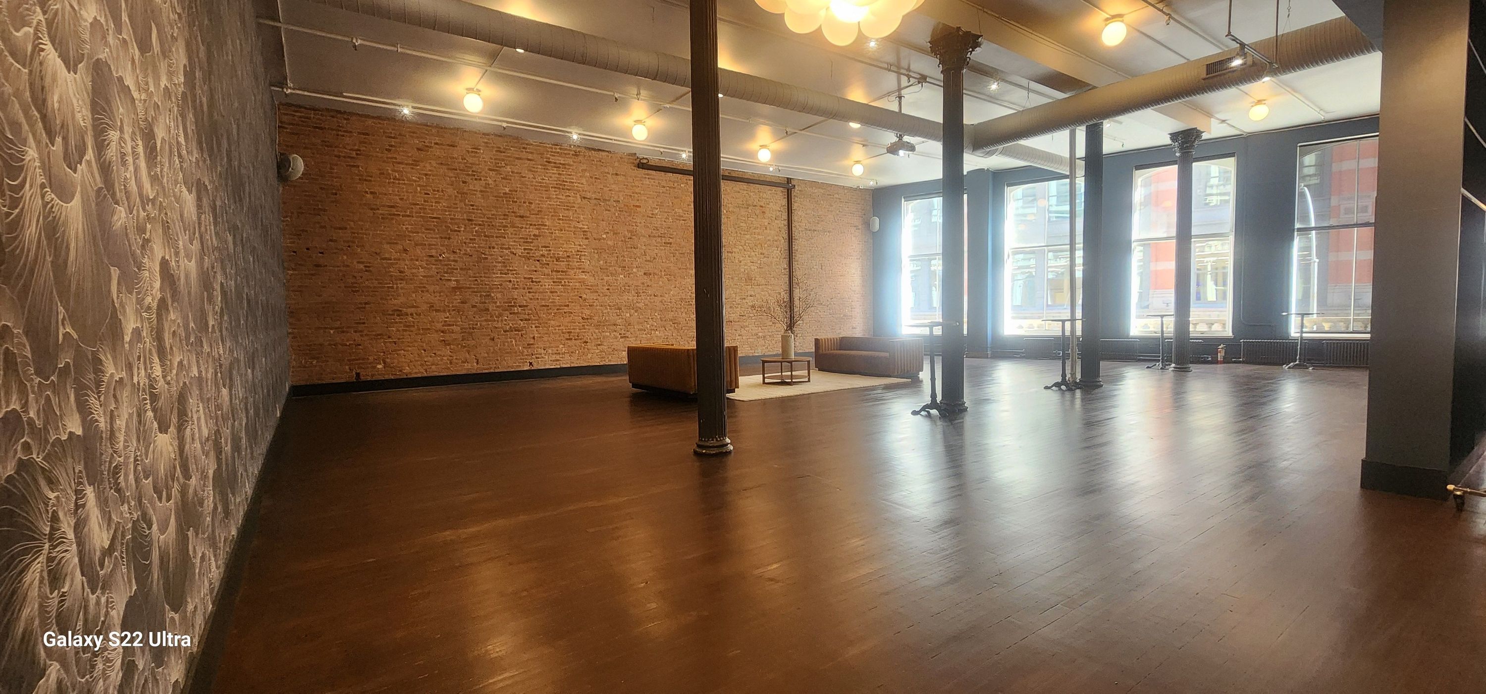 Spacious Studio 1 + 2 Combined, photo 4 of 11