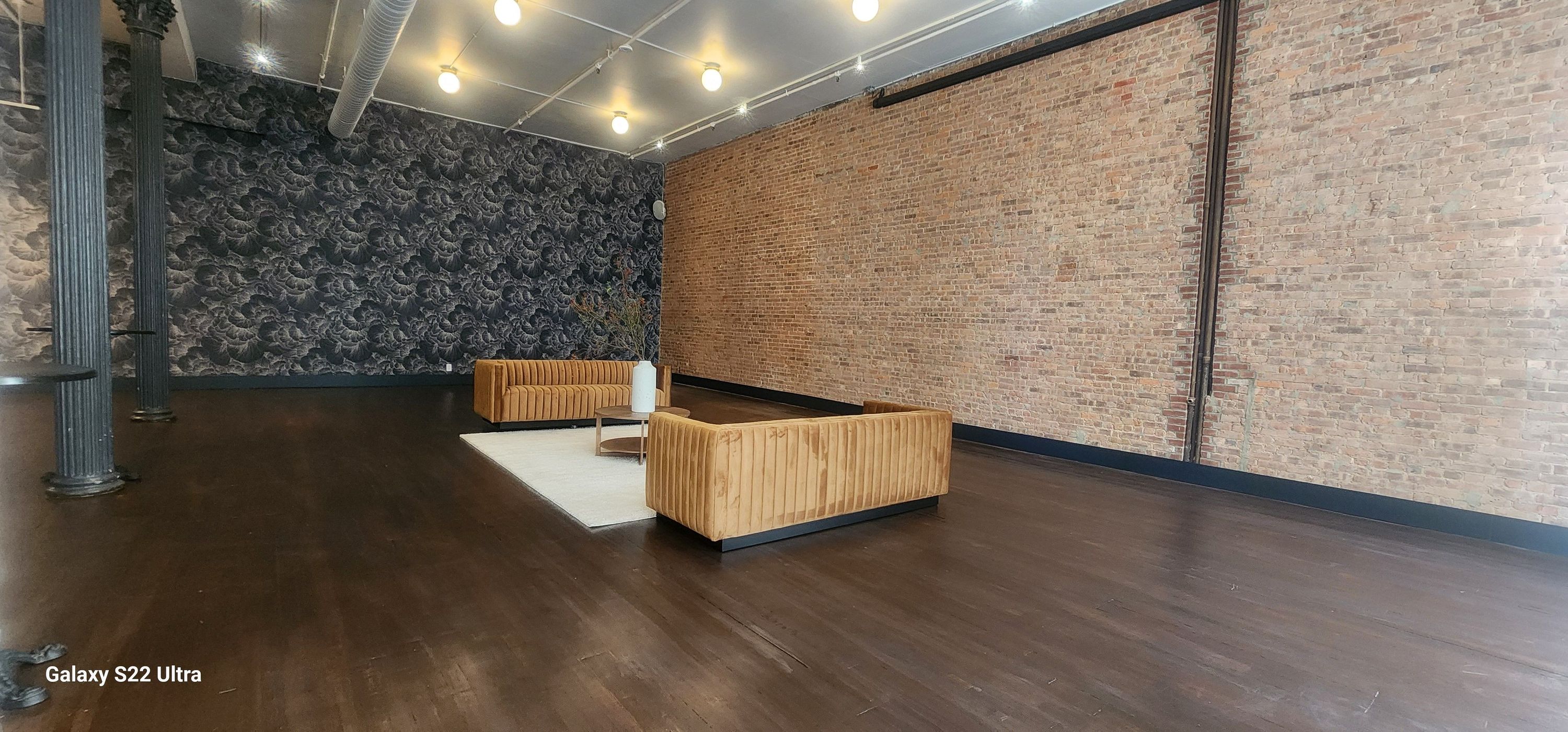 Spacious Studio 1 + 2 Combined, photo 5 of 11