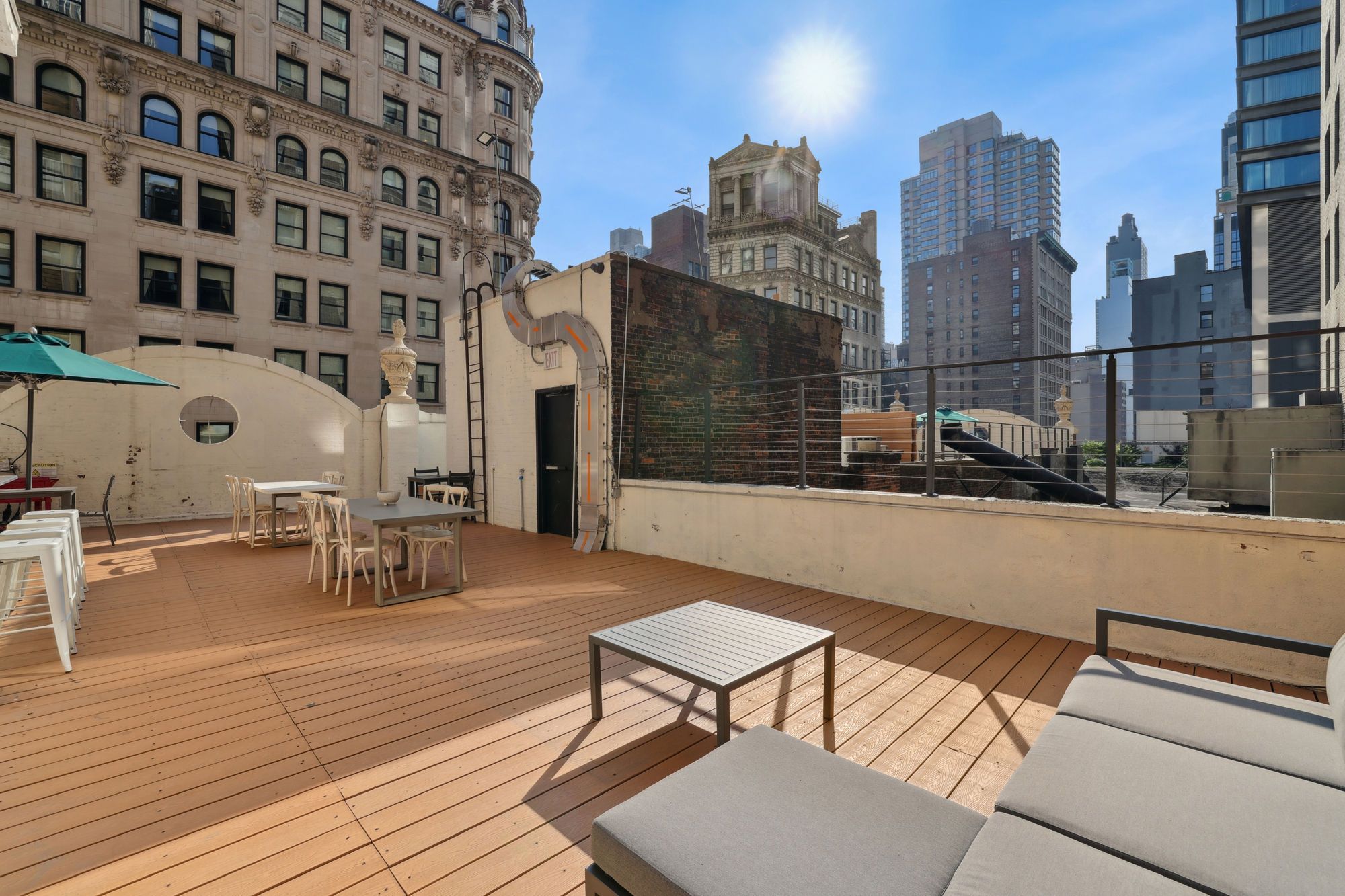 The Farm Rooftop with Empire Building Stunning View, photo 3 of 17