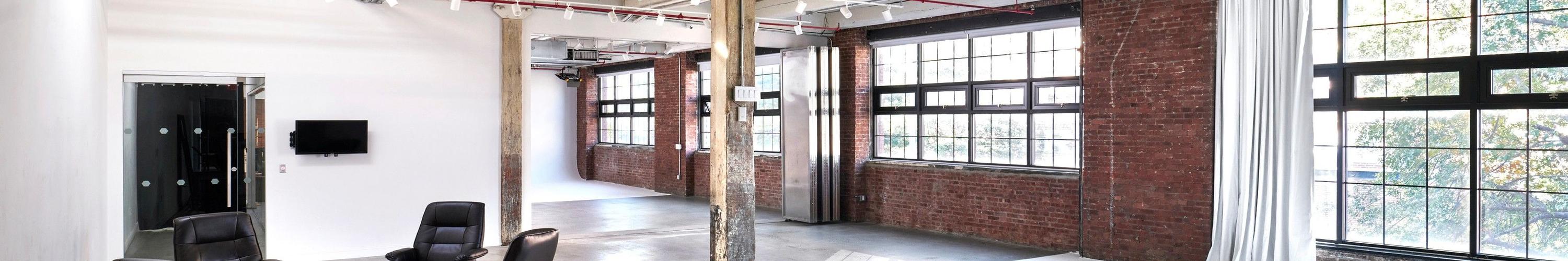 Flexible Studio Space with Two Cycloramas in Greenpoint, Brooklyn — event space in Greenpoint