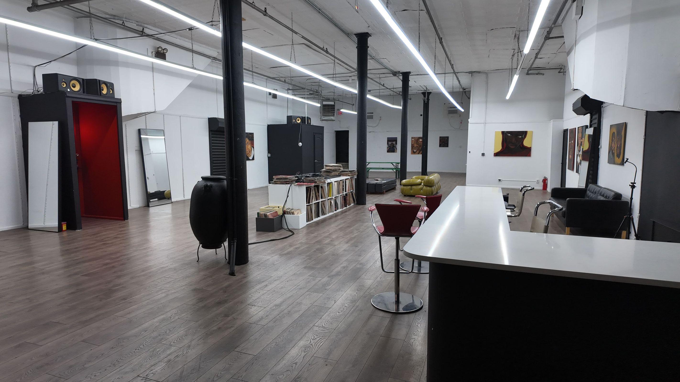 Studio1609, photo 4 of 7