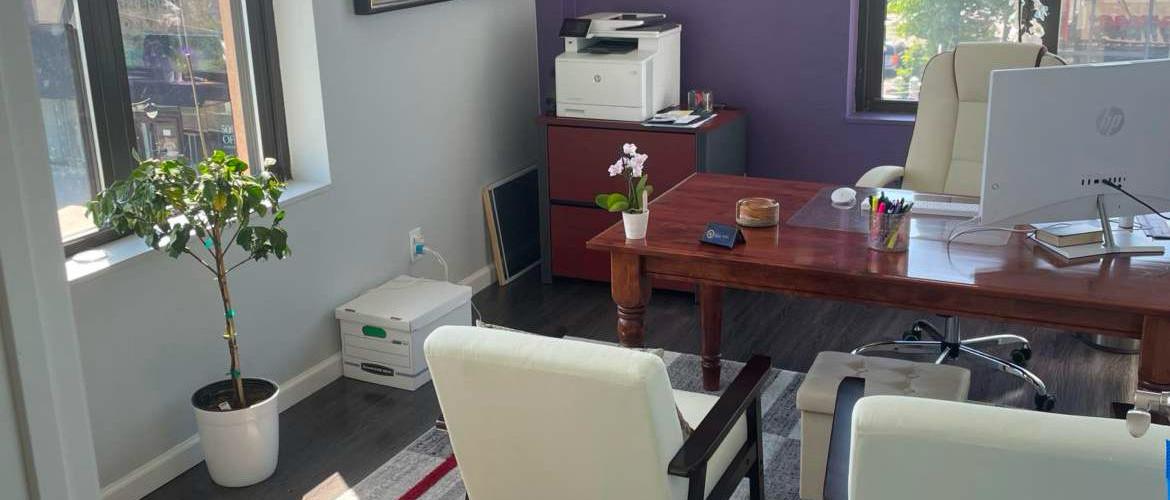 Modern Multi-Room Creative Studio for Photo, Video & Meetings — event space in Astoria