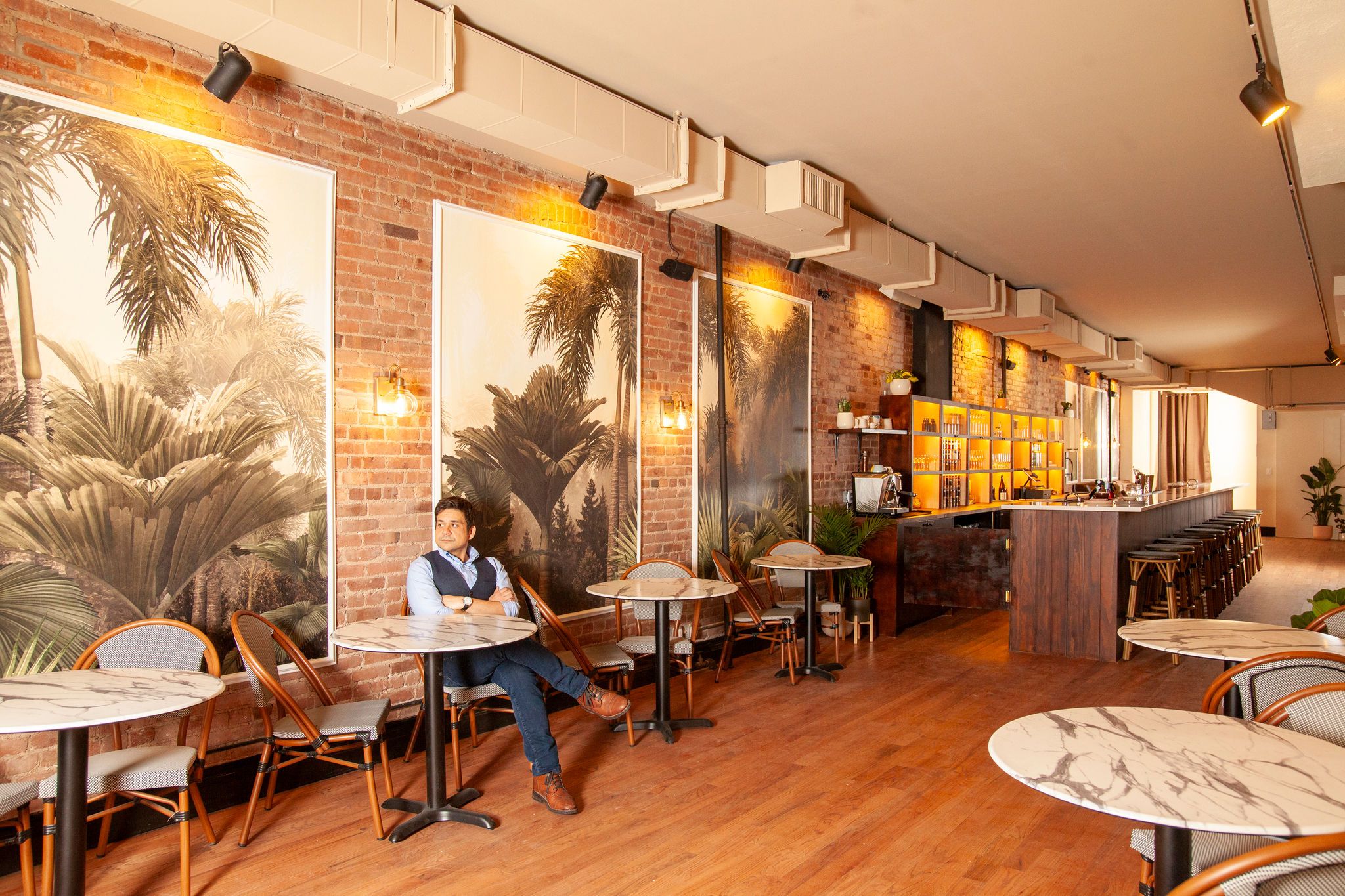 Cinematic Parisian-Inspired Café & Bar with Vintage Jazz Piano, photo 4 of 6