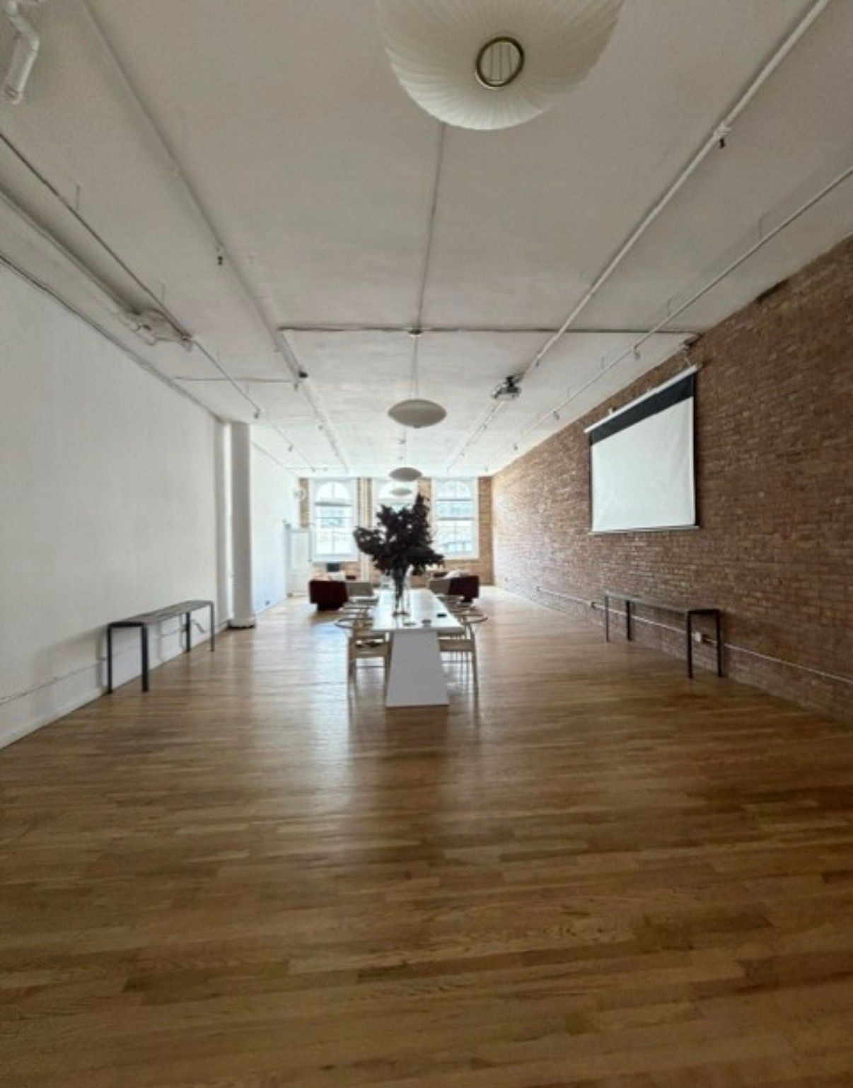 Suite 500, photo 3 of 5