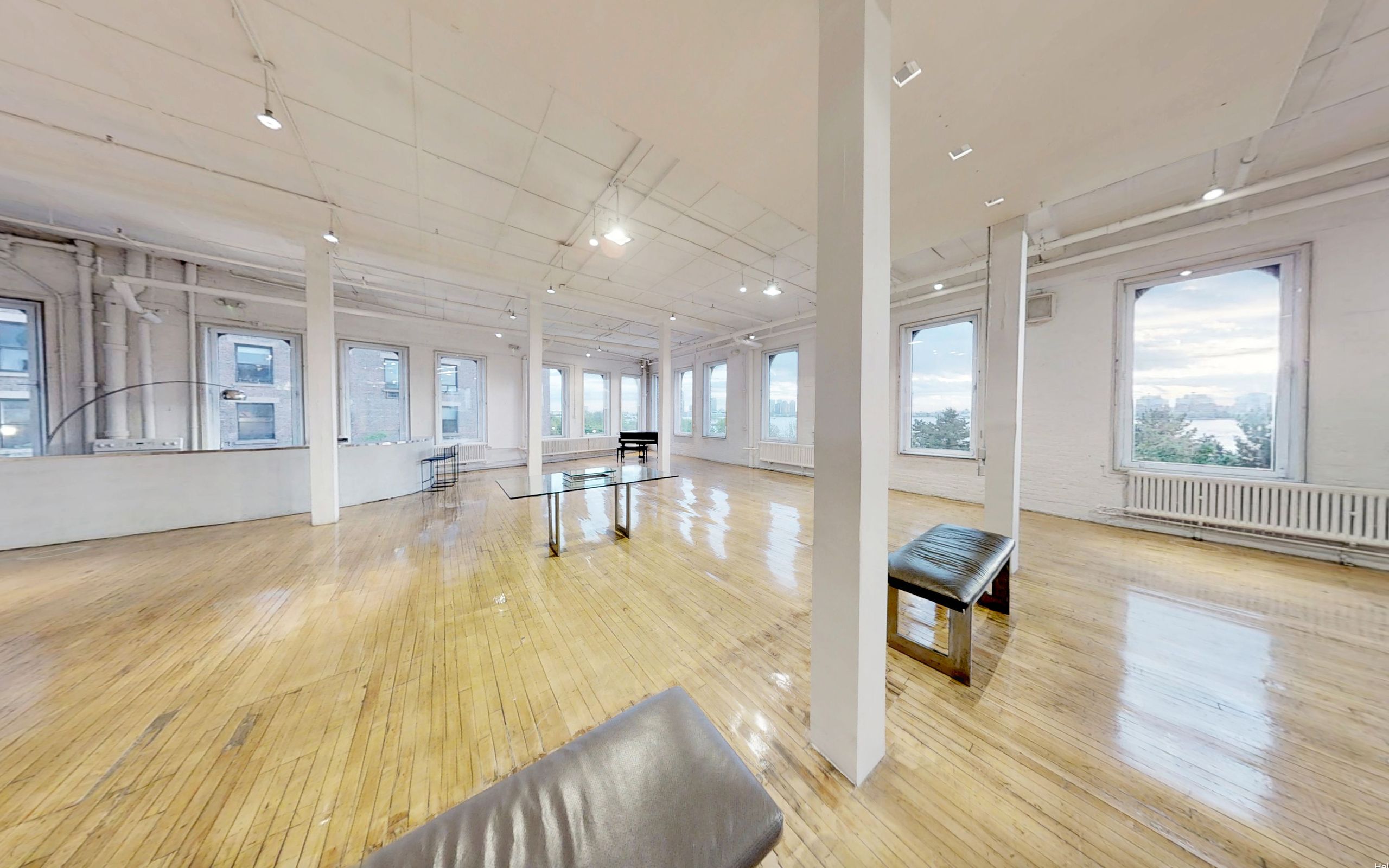 Westside LOFT, photo 3 of 10