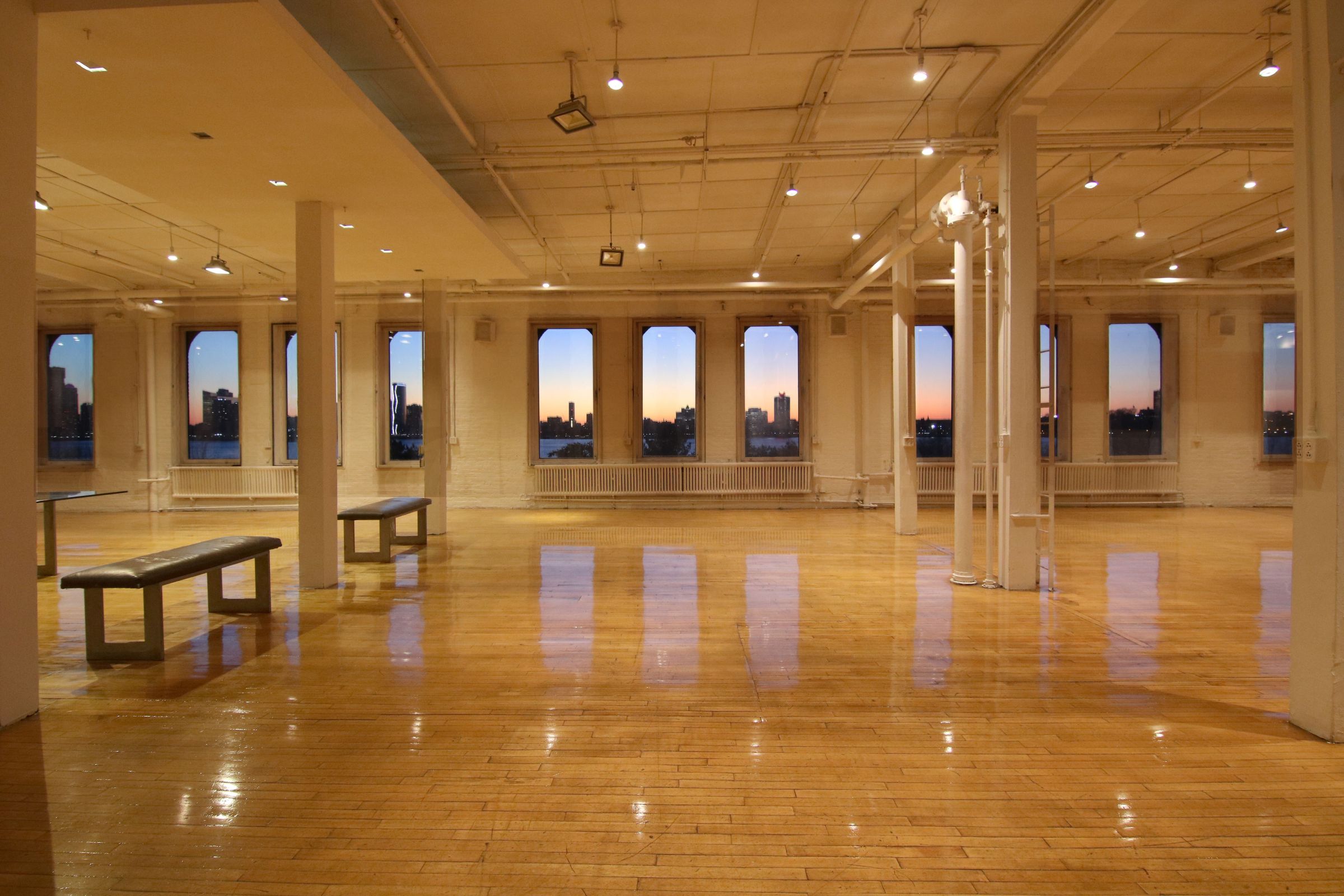 Westside LOFT, photo 4 of 10